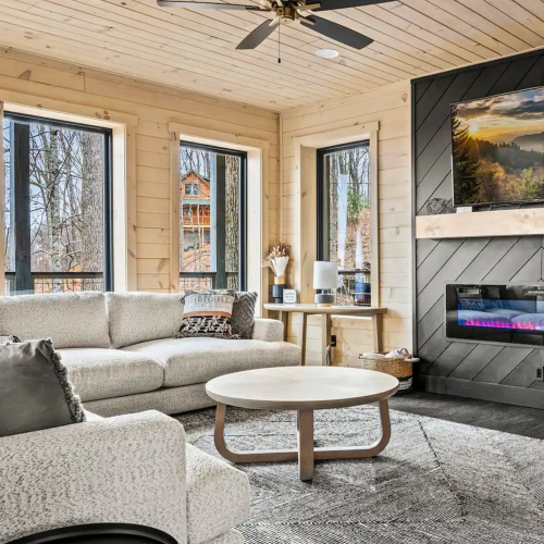 Great Room 1 - Ash Pass