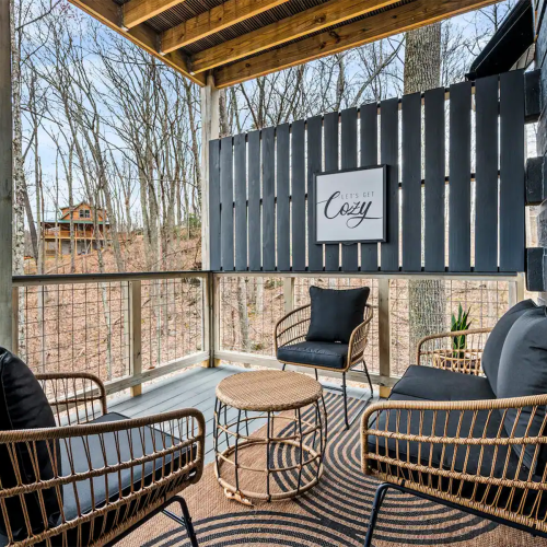 Porches 1 - Ash Pass