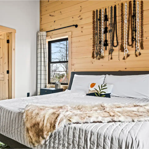 Upper Bed Left 1 - Ash Pass